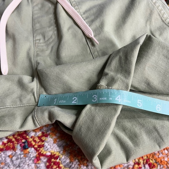 United by Blue Organic Cotton Pull On Rolled Cuff Olive Green Poplin Shorts - Picture 5 of 10